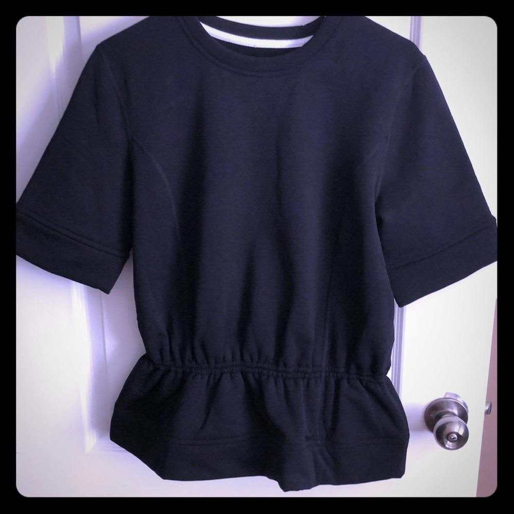 Never worn Lululemon Peplum sweatshirt - 8
